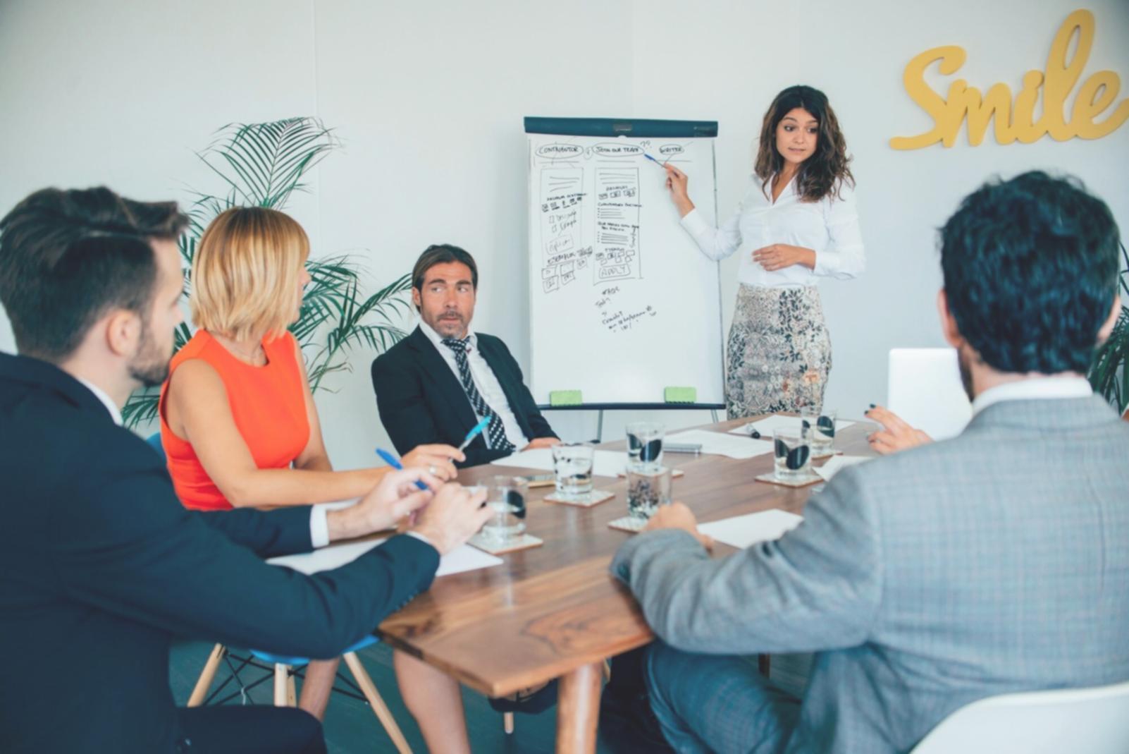 Análisis de tendencias financieras en tiempo real